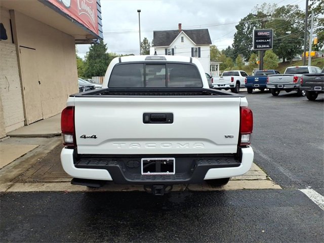 Used 2022 Toyota Tacoma SR image 6