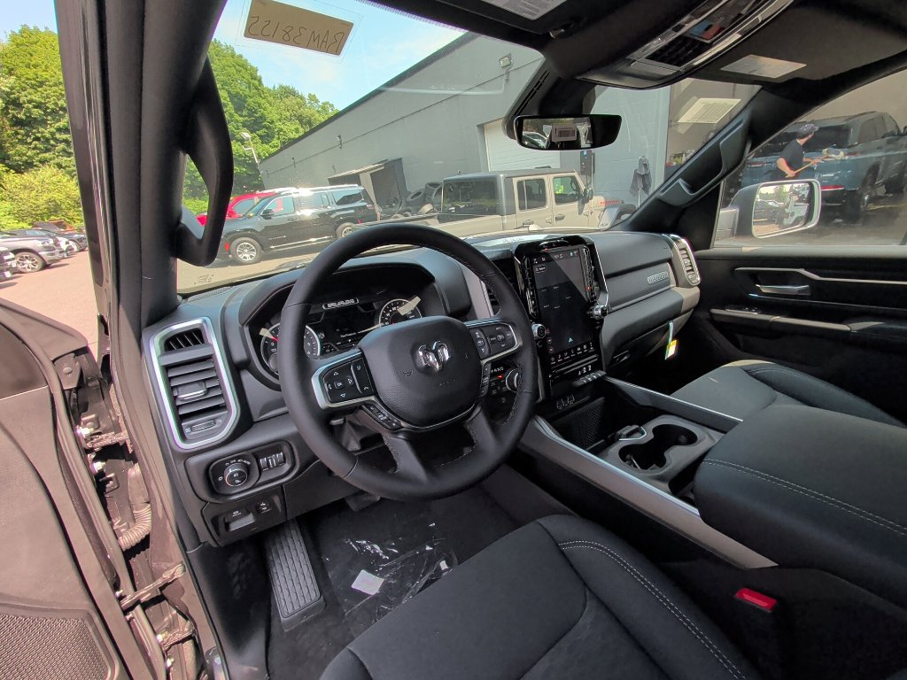 New 2026 RAM 1500 Big Horn AWD/4WD image 12
