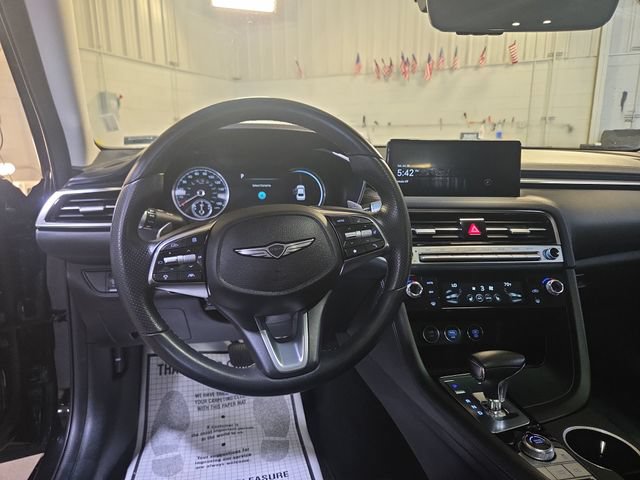 Used 2025 Genesis G70 2.5T RWD image 13