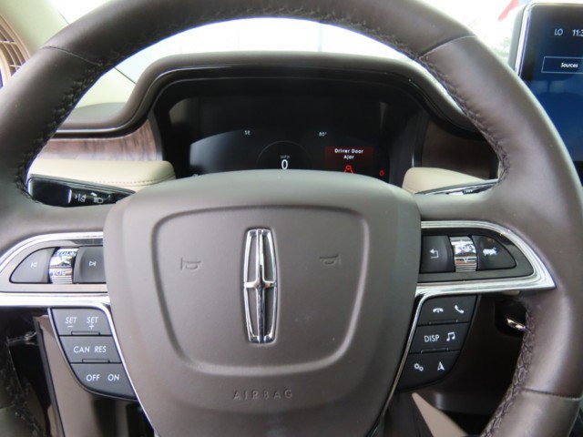 Used 2023 Lincoln Nautilus Reserve image 26