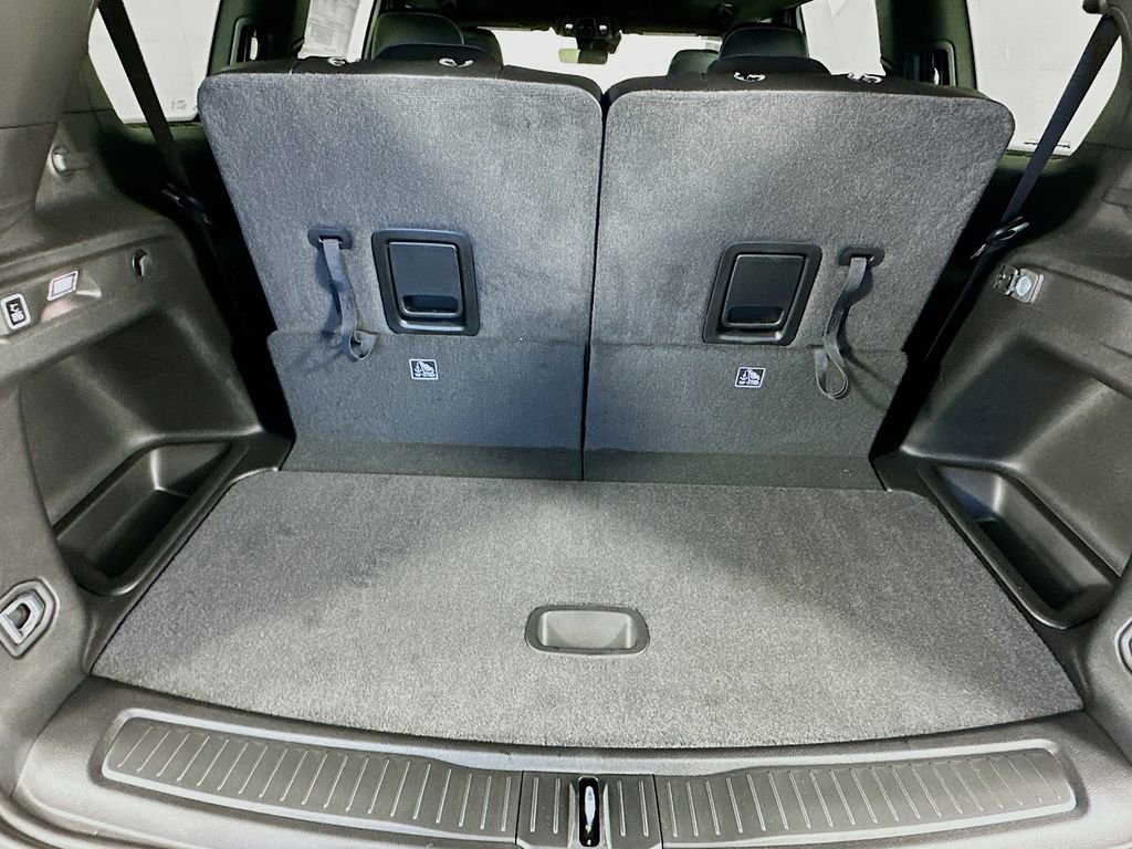 New 2025 Jeep Grand Cherokee L Limited w/ Black Appearance Package image 35