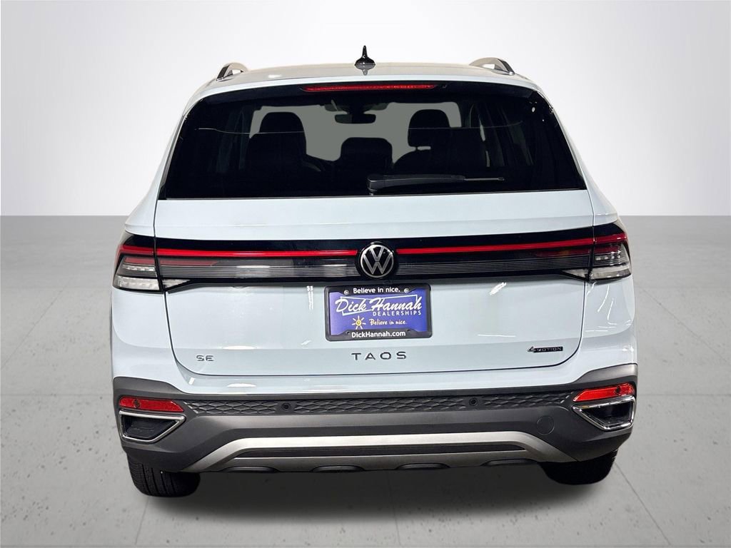 New 2025 Volkswagen Taos SE image 7