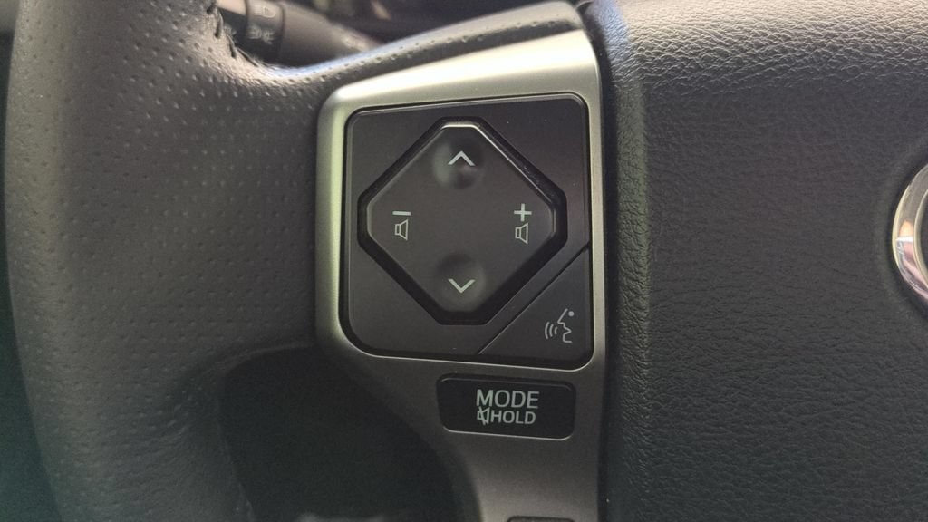 Used 2021 Toyota 4Runner SR5 Premium w/ Moonroof Package AWD/4WD image 21