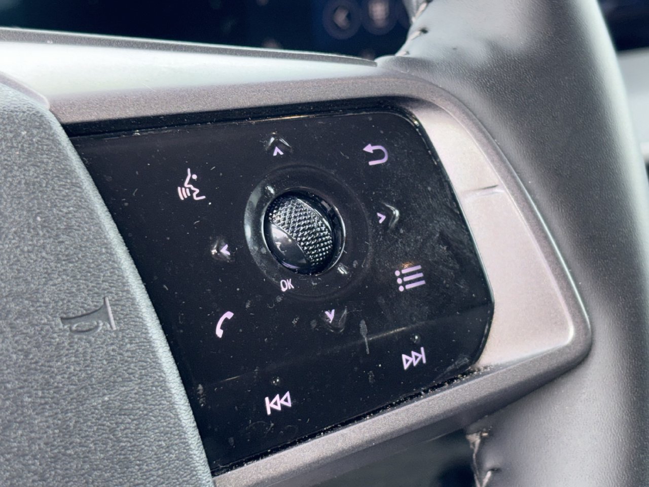 Certified 2025 Nissan Murano SV FWD image 25