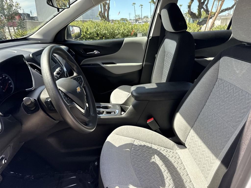 Used 2022 Chevrolet Equinox LS image 17