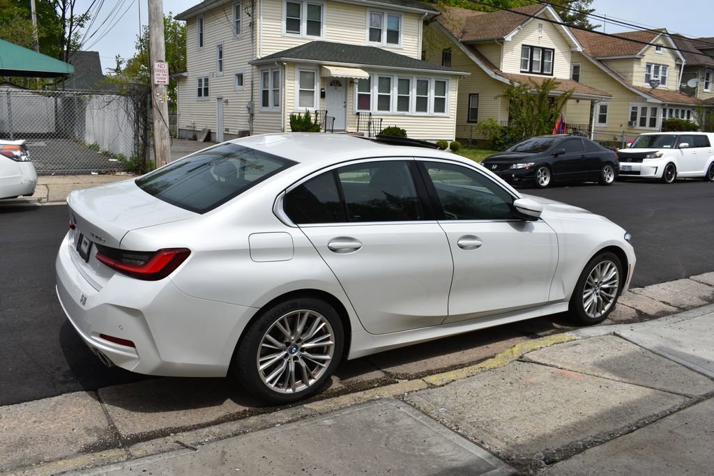 Used 2024 BMW 330e RWD image 5