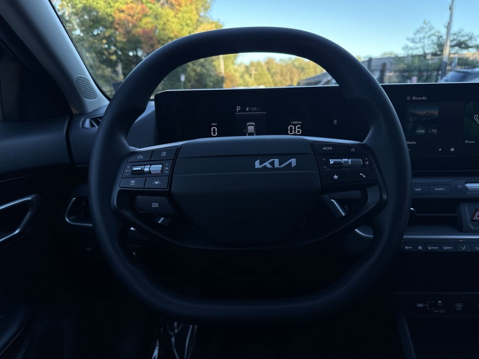 Used 2025 Kia K4 FWD image 24