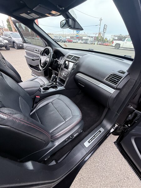 Used 2019 Ford Explorer Sport w/ Equipment Group 401A AWD/4WD image 32