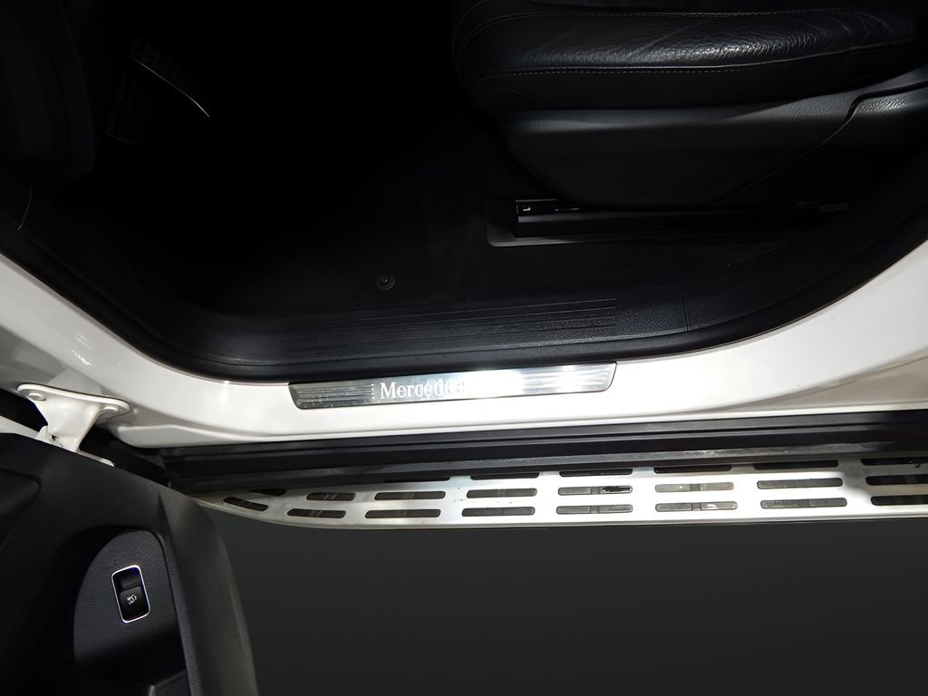 Used 2022 Mercedes-Benz GLS 450 4MATIC image 12