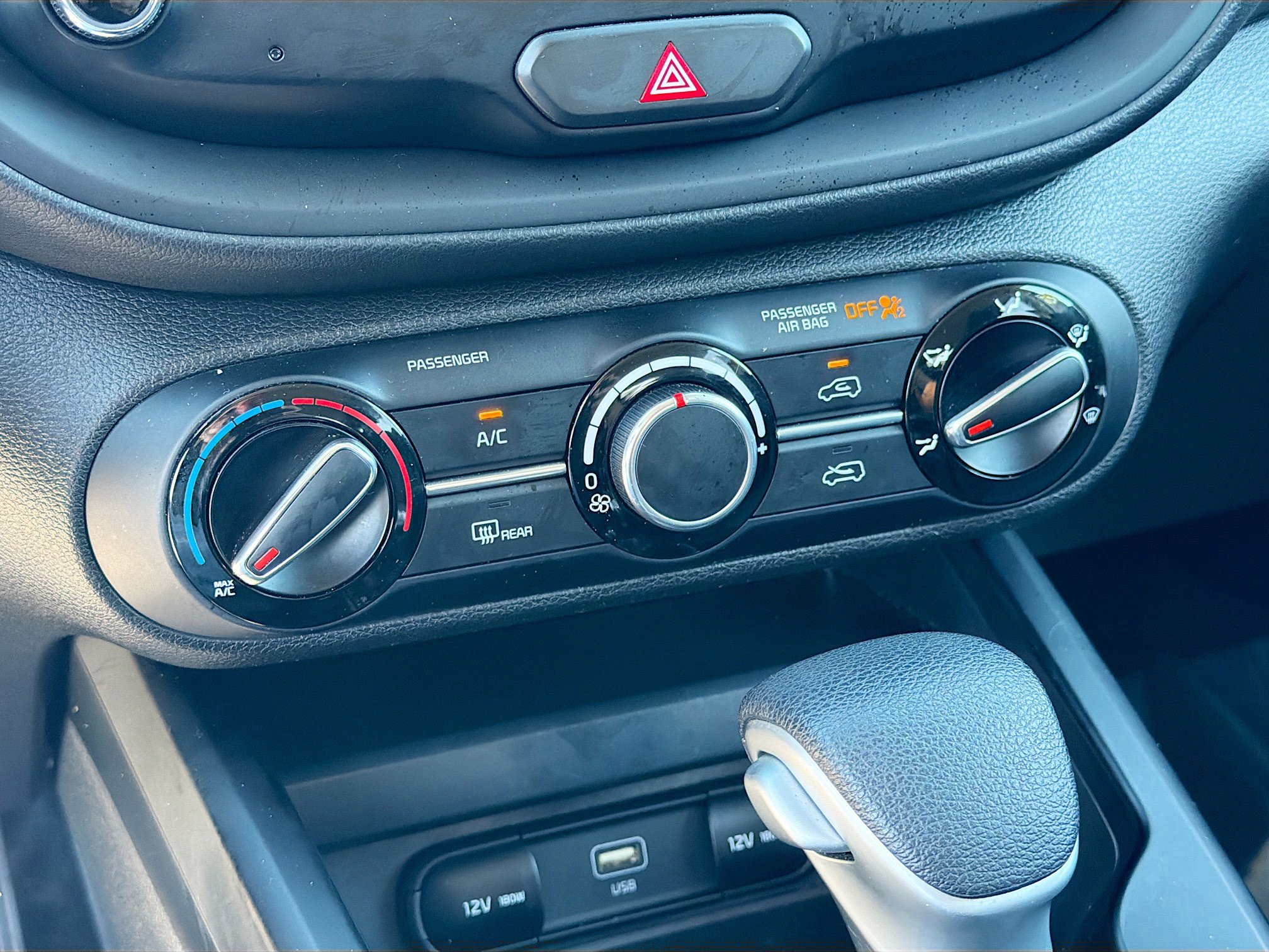 Used 2024 Kia Soul LX w/ Option Group 015 image 29