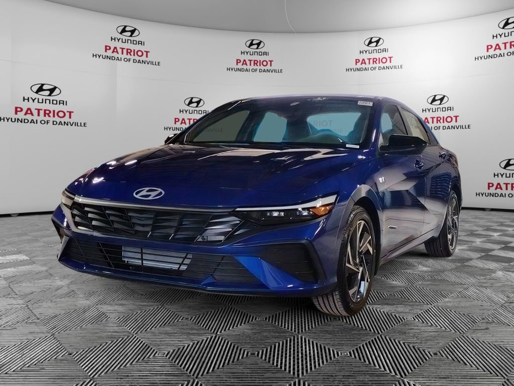 Used 2025 Hyundai Elantra Sport image 7