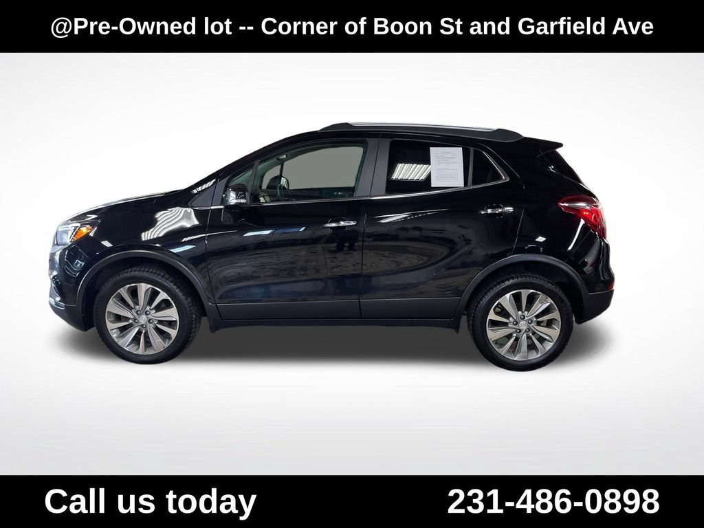 Used 2017 Buick Encore Essence AWD/4WD image 2