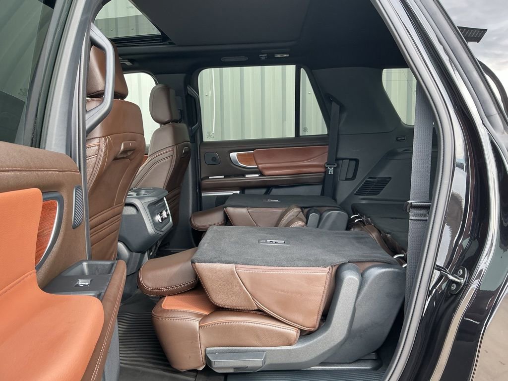 Used 2025 Ford Expedition Max King Ranch AWD/4WD image 25