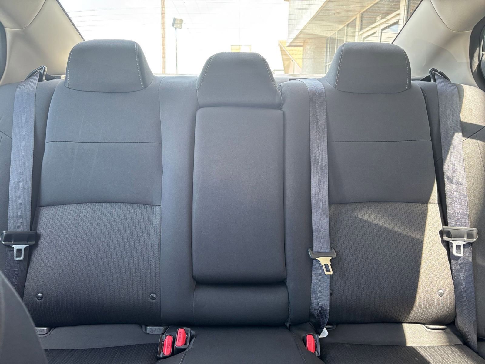 Used 2025 Nissan Altima 2.5 SV FWD image 38