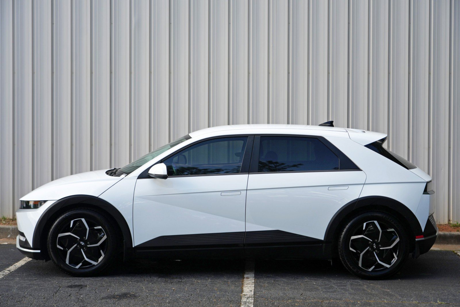 Used 2022 Hyundai Ioniq 5 SE RWD image 47