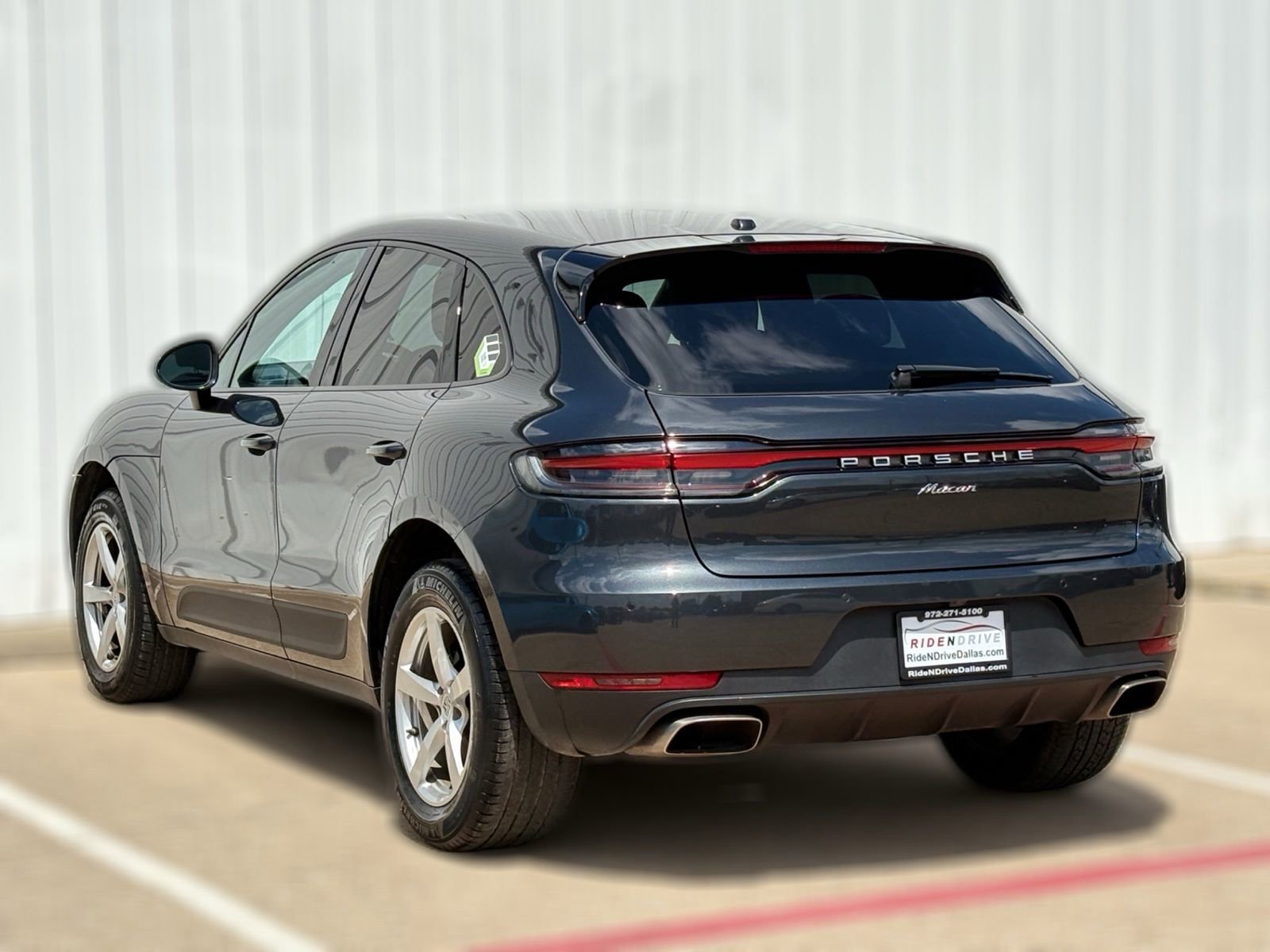 Used 2020 Porsche Macan image 6