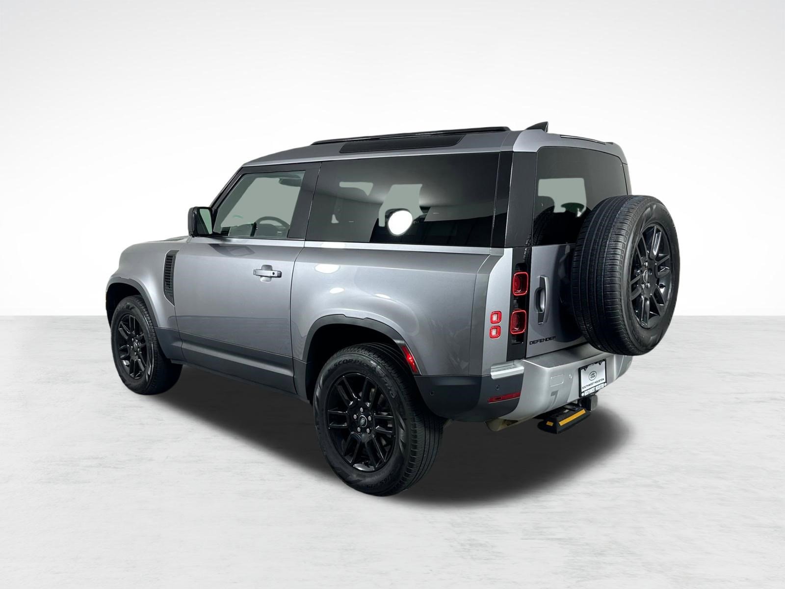 Certified 2024 Land Rover Defender 90 S image 3