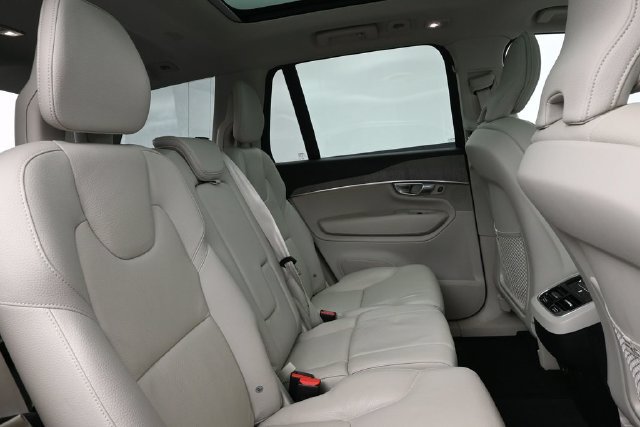 Used 2024 Volvo XC90 B6 Plus w/ Protection Package Premier AWD/4WD image 32