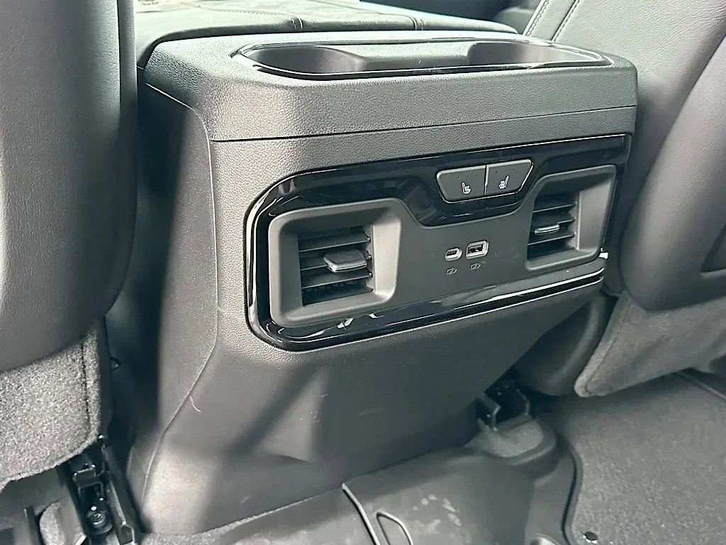 New 2026 GMC Sierra 1500 AT4X w/ LPO, Black Badging Package image 20