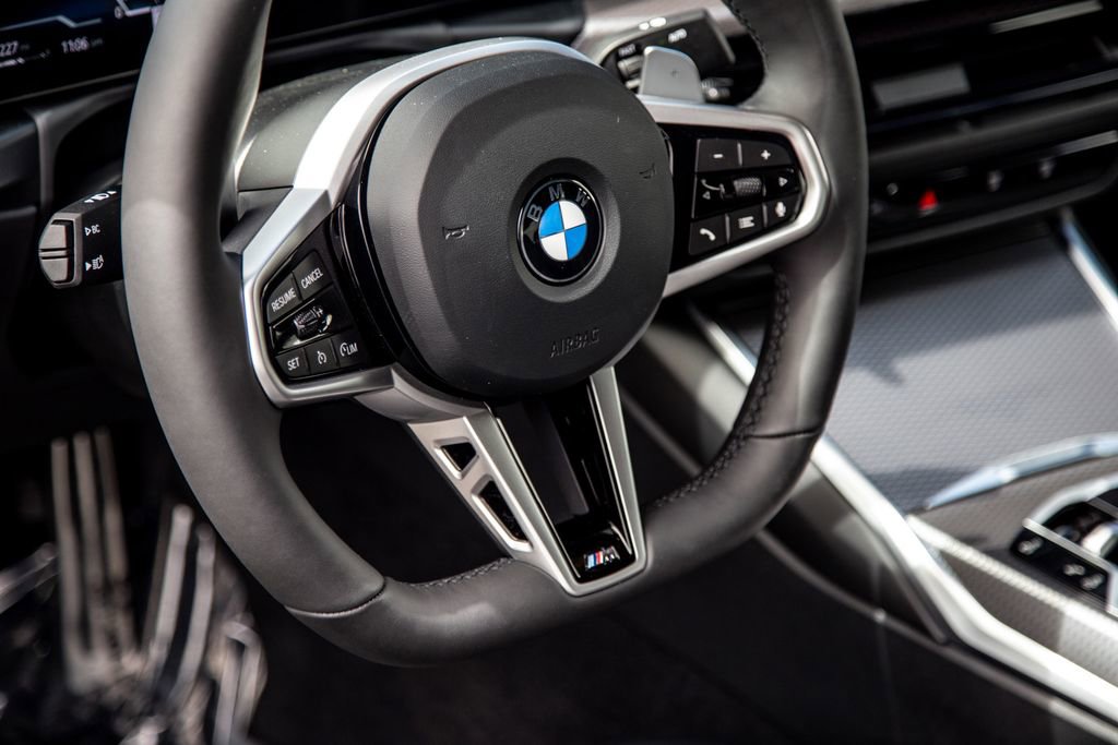 New 2026 BMW 330i xDrive Sedan w/ M Sport Package AWD/4WD image 11