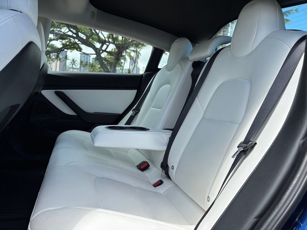 Used 2018 Tesla Model 3 Mid Range RWD image 10