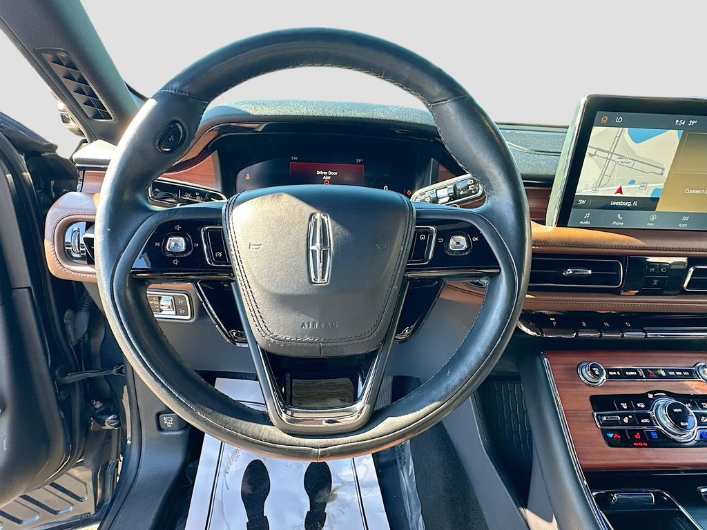 Used 2021 Lincoln Aviator Reserve w/ Elements Package Plus image 11