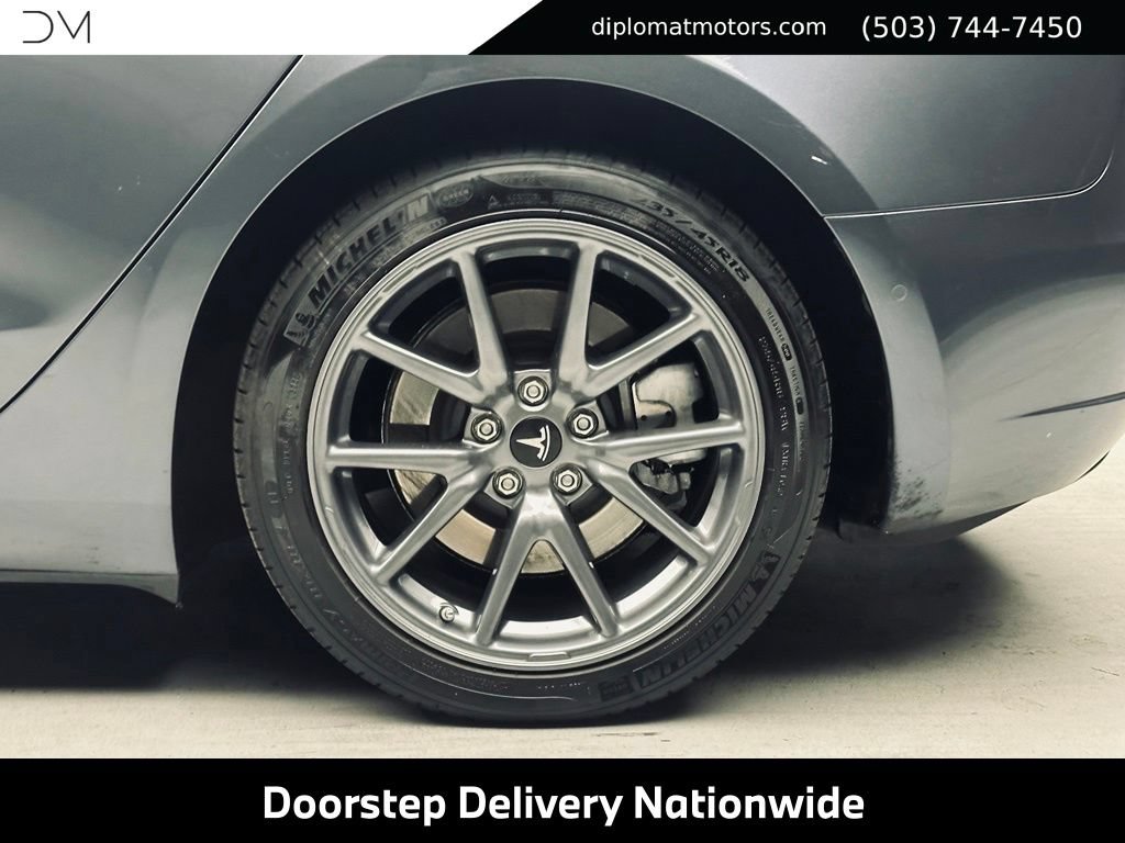 Used 2018 Tesla Model 3 Long Range RWD image 36