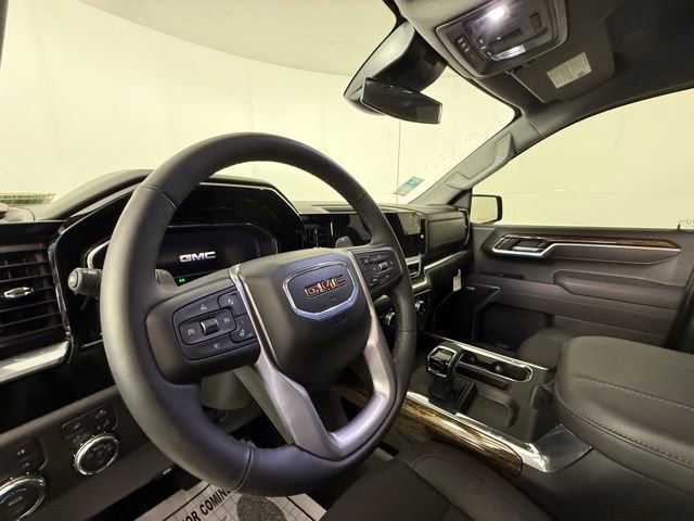 Used 2025 GMC Sierra 1500 Elevation w/ Preferred Package image 10