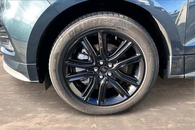 Used 2022 Ford Edge ST-Line w/ Class II Trailer Tow Package image 32