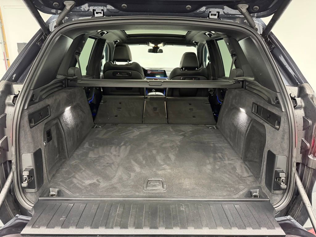 Used 2022 BMW X5 xDrive40i w/ Climate Comfort Package image 31