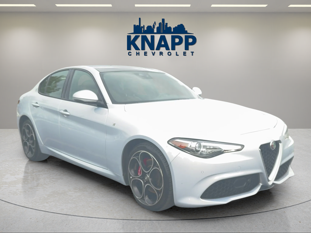 Used 2022 Alfa Romeo Giulia Ti AWD/4WD image 7