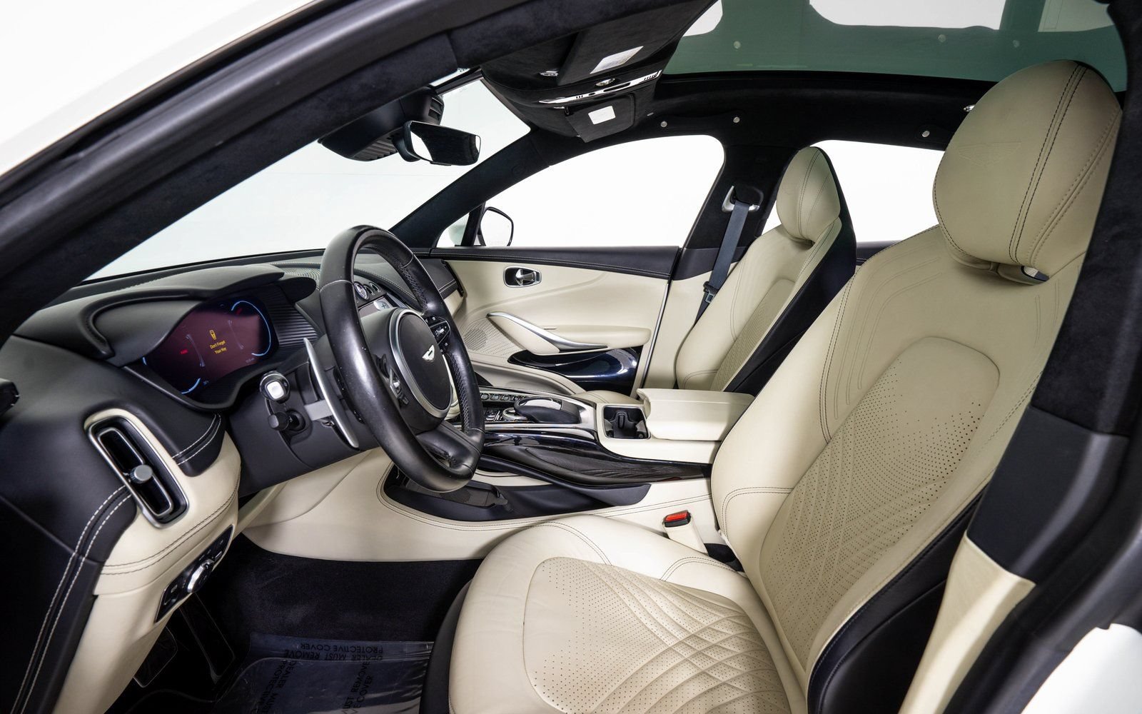 Used 2022 Aston Martin DBX AWD/4WD image 16