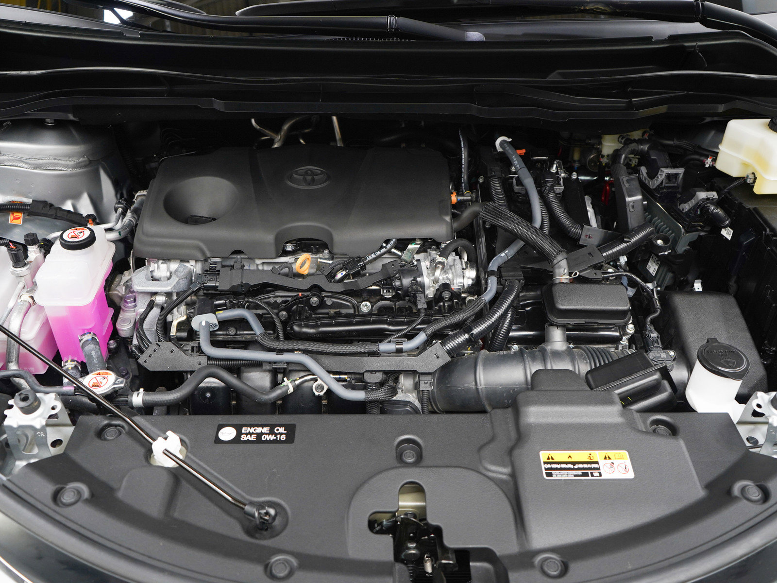 Used 2025 Toyota Sienna XLE FWD image 32