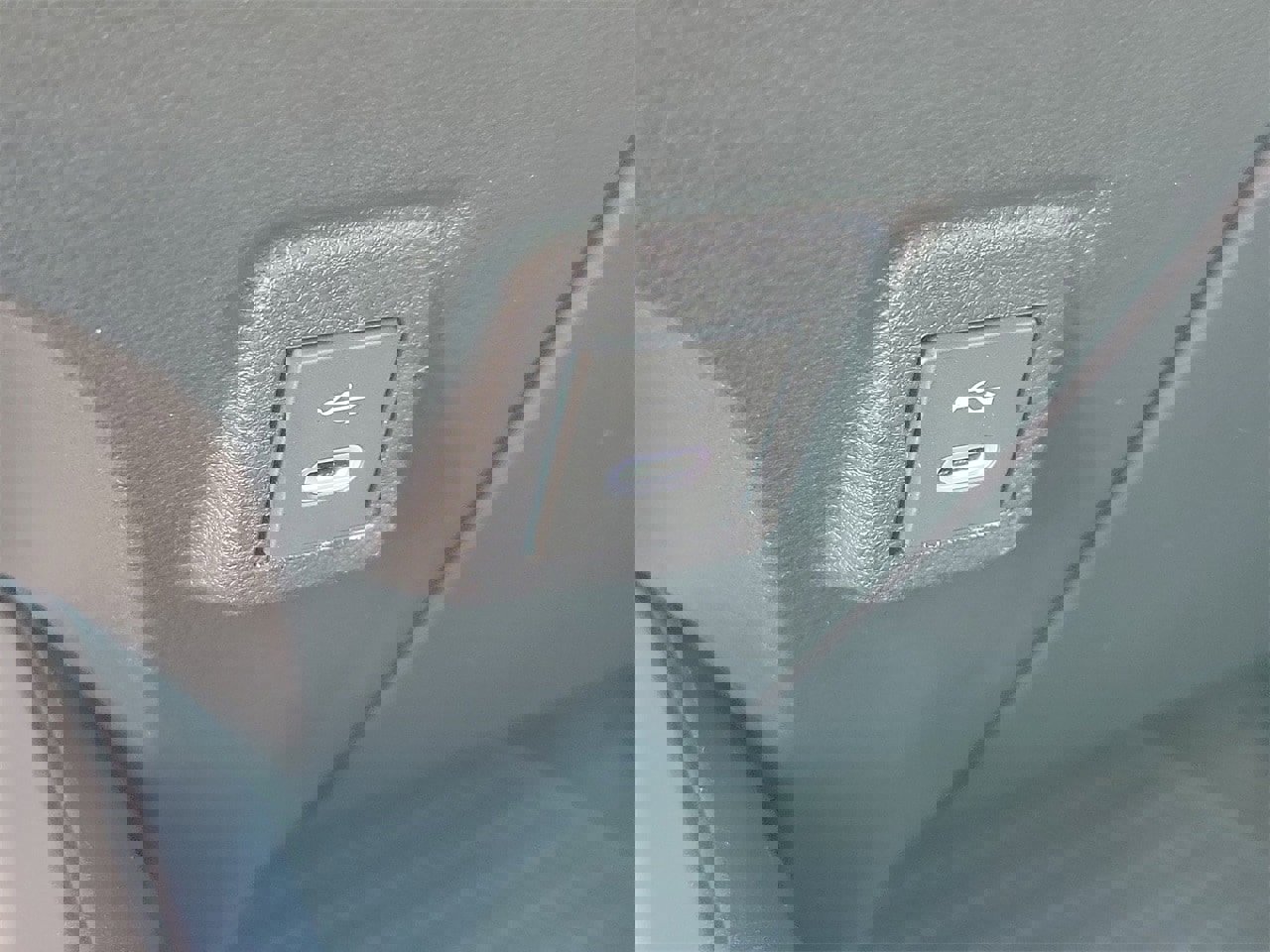 Used 2026 Toyota Corolla LE image 28