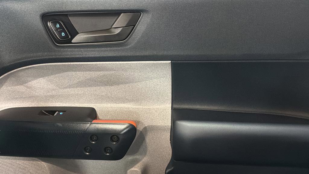 Used 2024 Ford Maverick XLT w/ XLT Luxury Package image 19