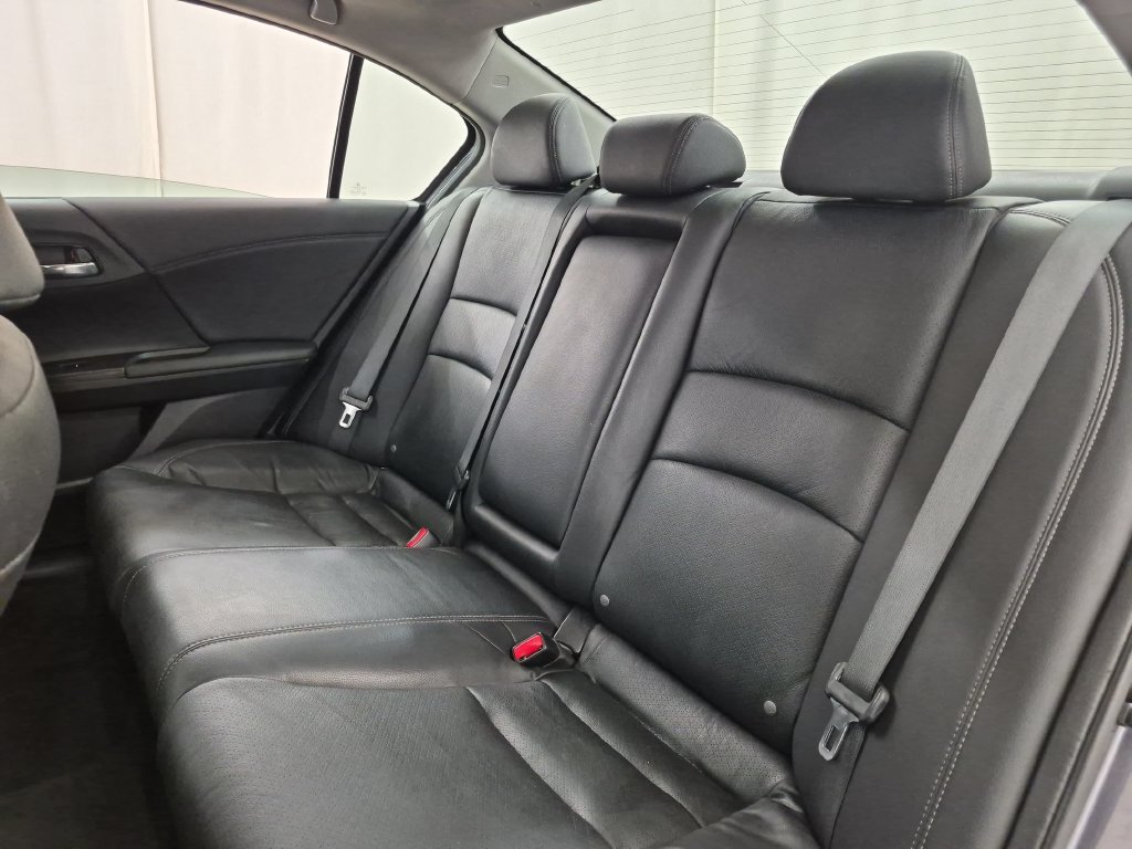 Used 2017 Honda Accord EX-L image 29