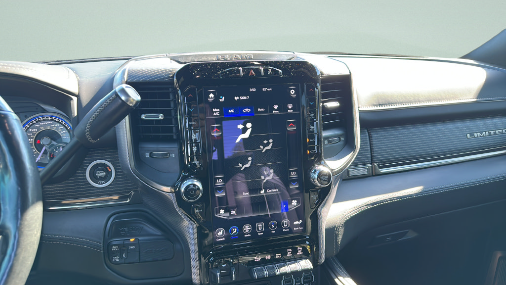 Used 2019 RAM 3500 Limited w/ Max Tow Package AWD/4WD image 16