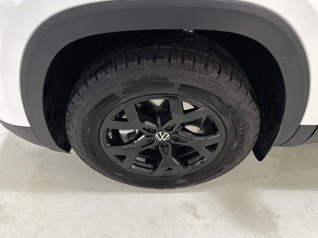 New 2026 Volkswagen Atlas Peak Edition image 11