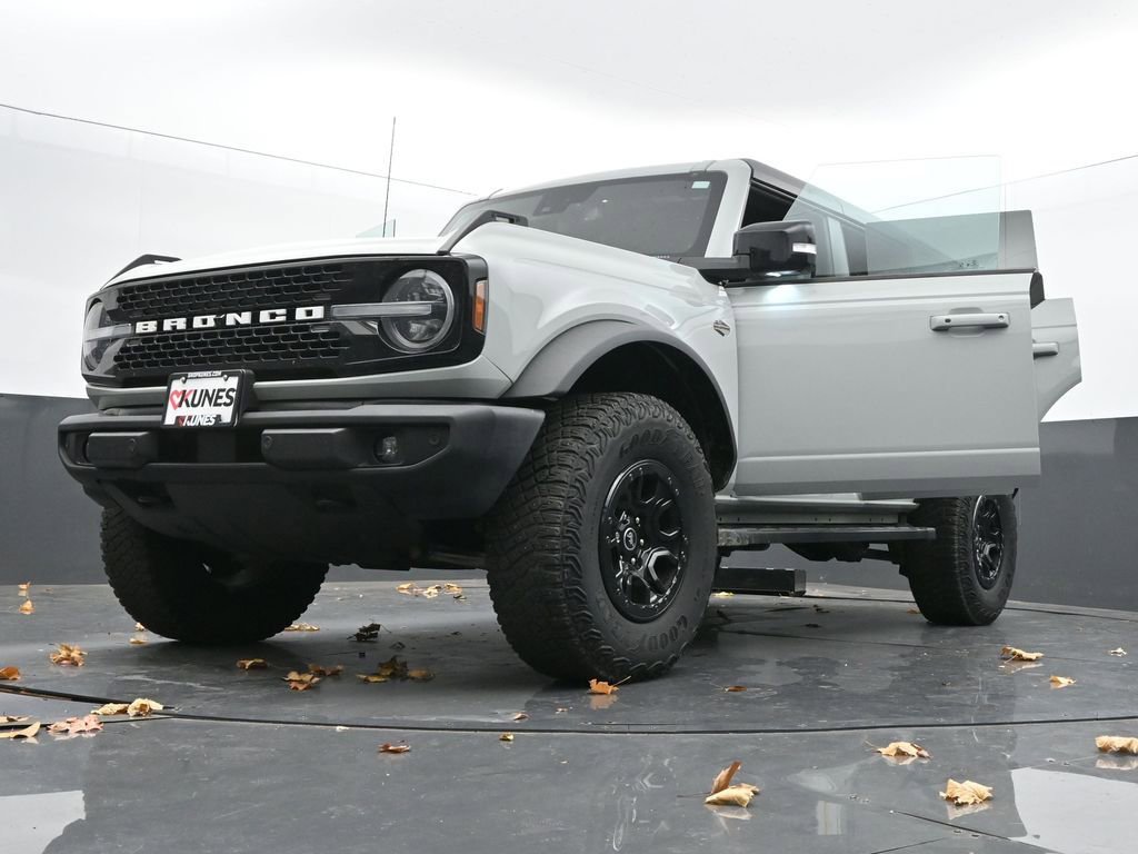 Used 2021 Ford Bronco Wildtrak image 73