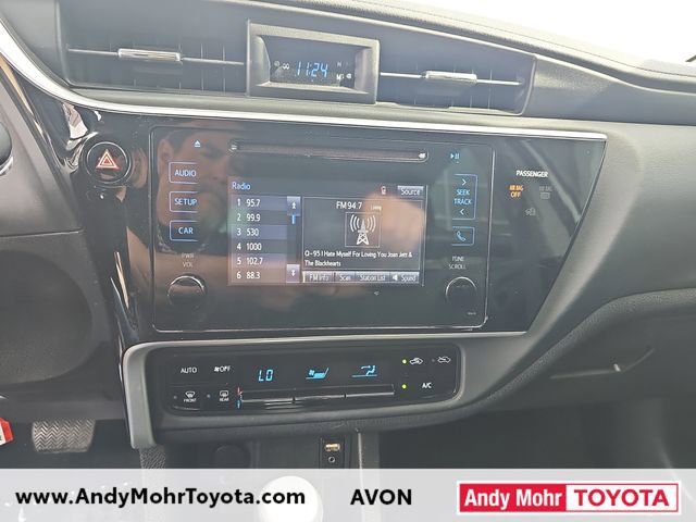 Used 2017 Toyota Corolla LE FWD image 19