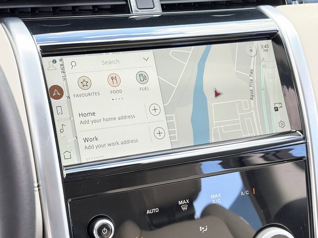 Used 2023 Land Rover Discovery Sport SE image 14