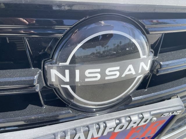 Used 2024 Nissan Versa SR FWD image 27