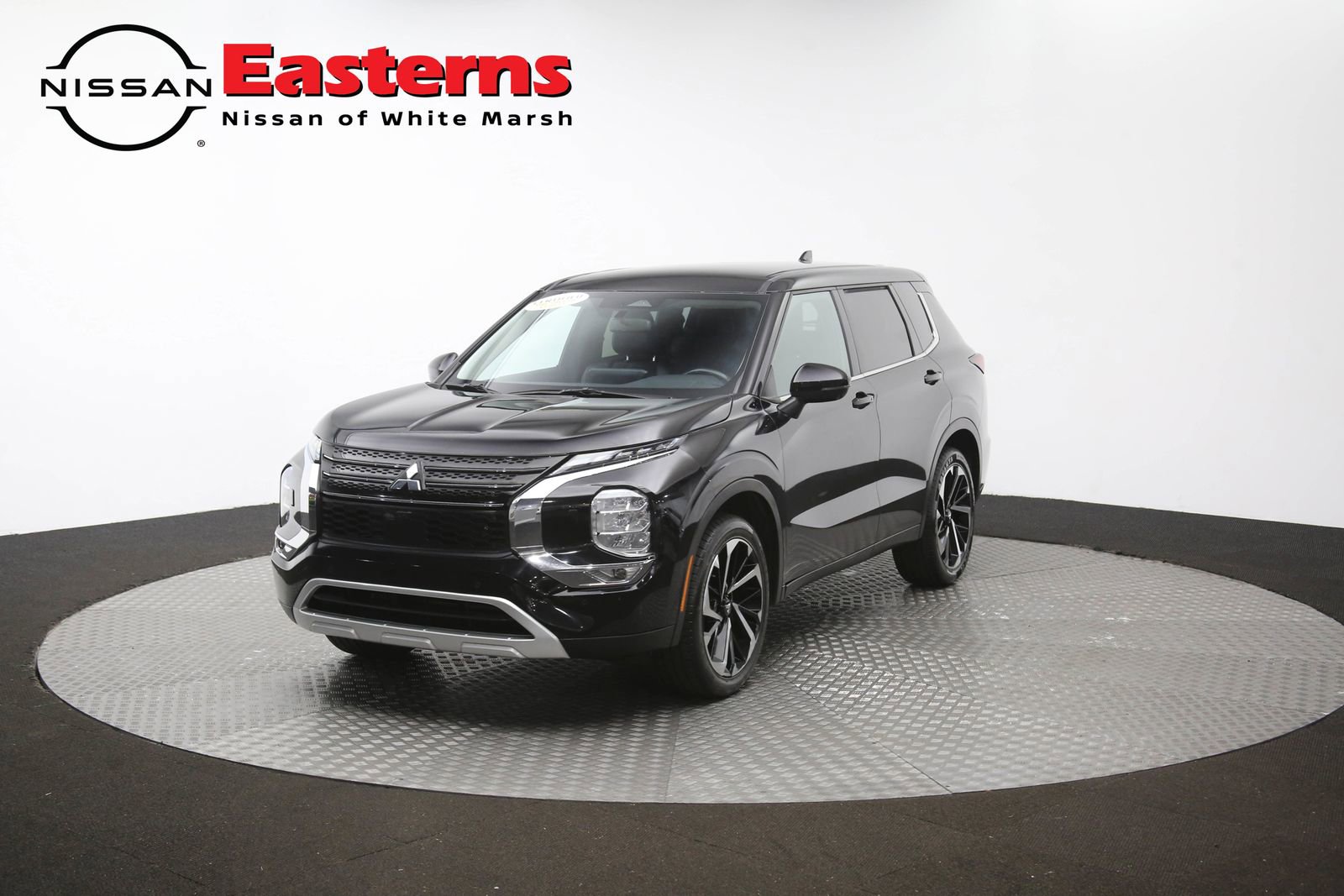 Used 2024 Mitsubishi Outlander AWD image 54