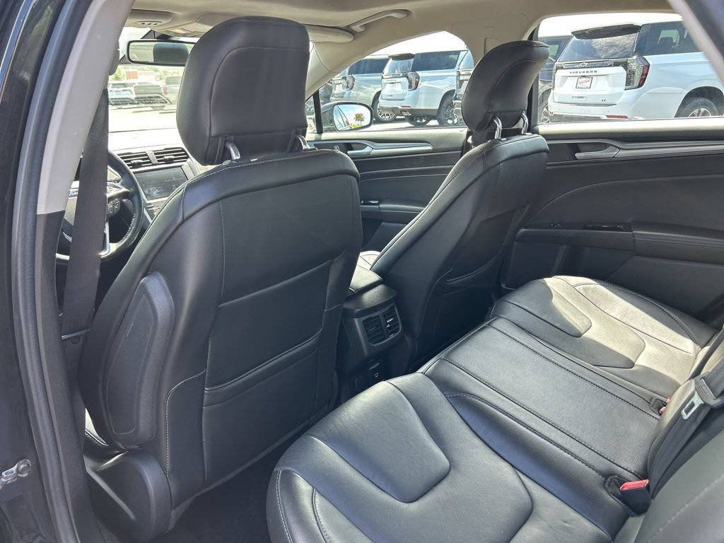 Used 2013 Ford Fusion Titanium w/ Titanium Driver Assist Pkg FWD image 38