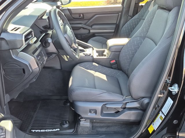 Certified 2026 Toyota Tacoma SR5 AWD/4WD image 9