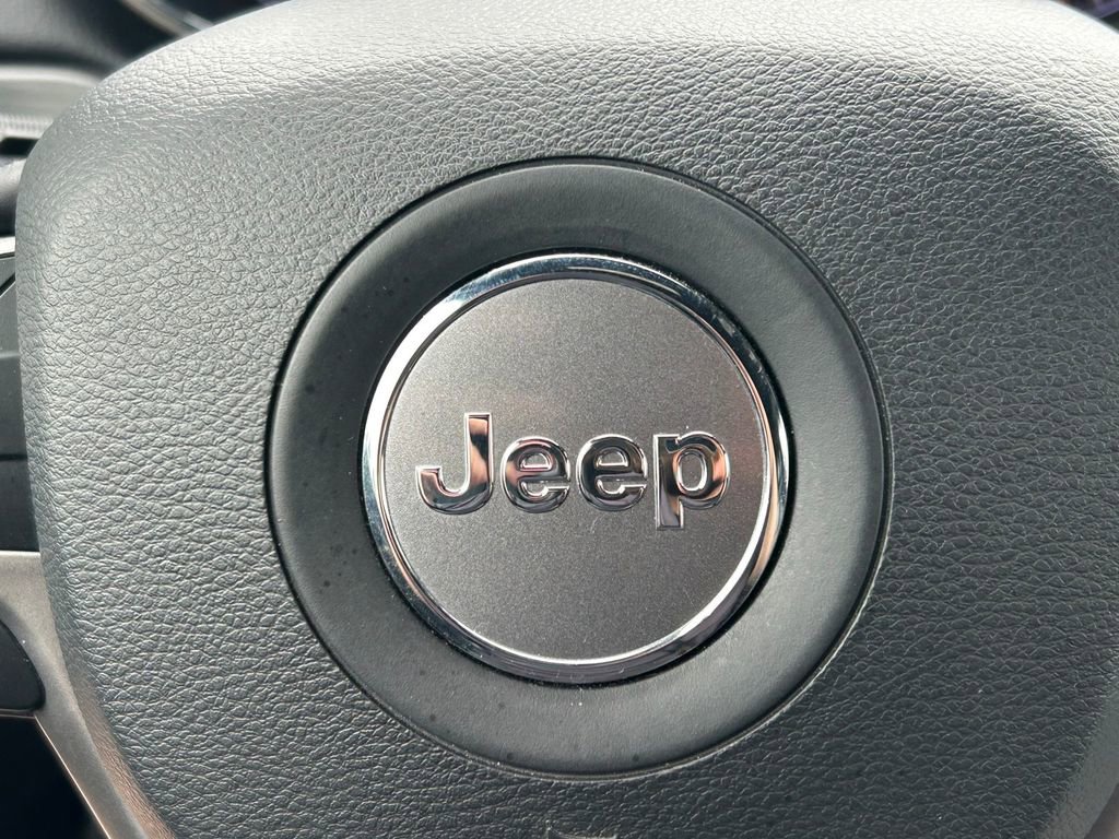 Used 2021 Jeep Grand Cherokee Limited w/ Quick Order Package 28K 80th RWD image 37