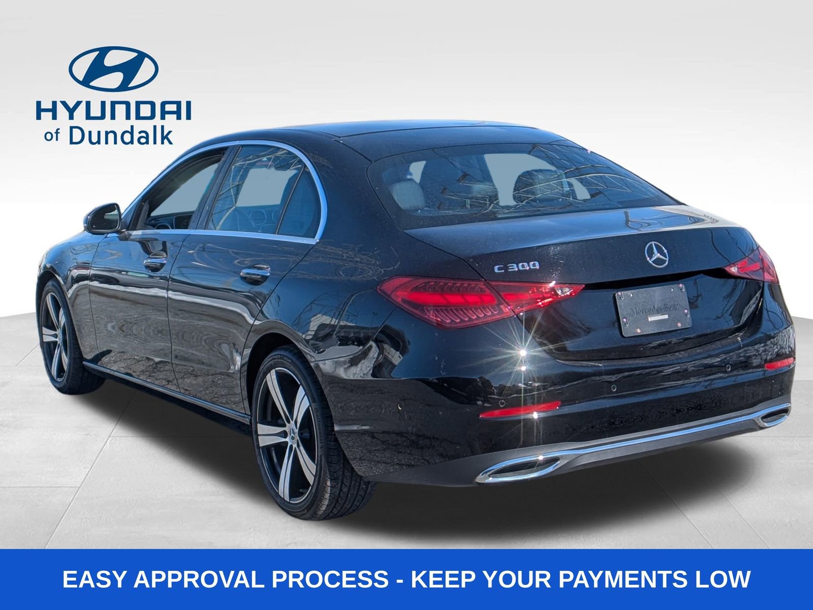 Used 2025 Mercedes-Benz C 300 Sedan image 2