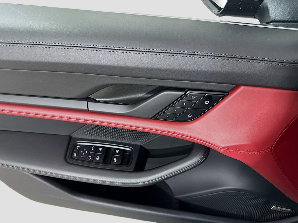 Certified 2022 Porsche Taycan Turbo AWD/4WD image 20