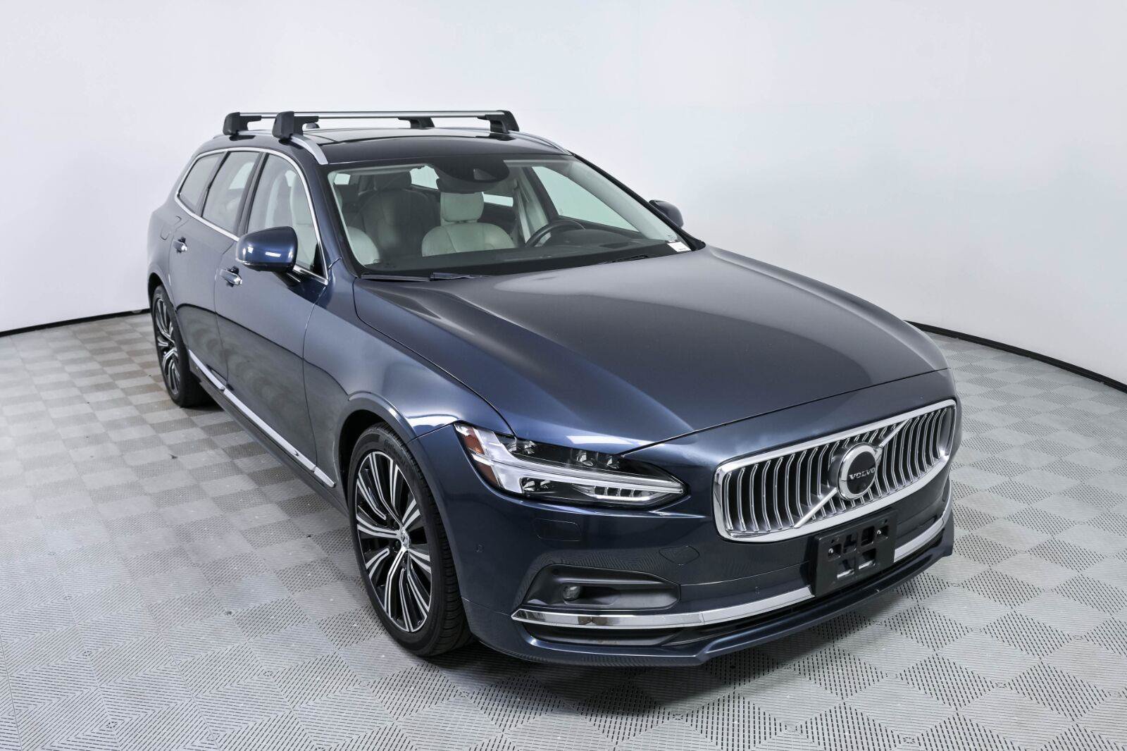 Used 2021 Volvo V90 T6 Inscription AWD/4WD image 25