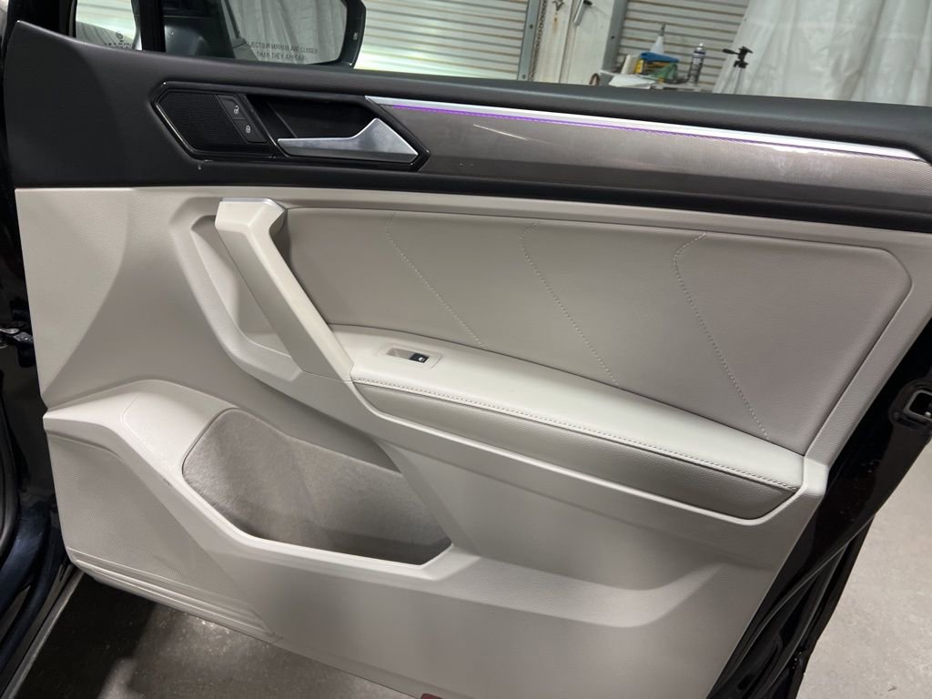 Used 2024 Volkswagen Tiguan SE R-Line image 10